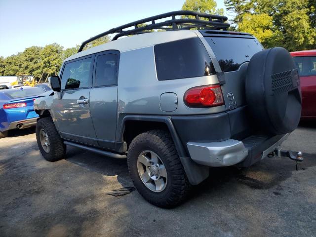 JTEBU4BF5AK092701 - 2010 TOYOTA FJ CRUISER GRAY photo 2