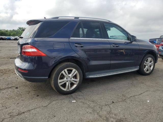 4JGDA5HB7EA389301 - 2014 MERCEDES-BENZ ML 350 4MATIC BLUE photo 3