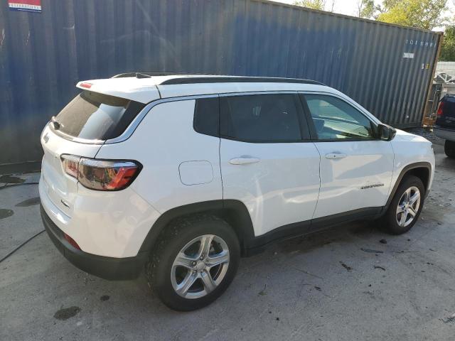 3C4NJDBN7RT606706 - 2024 JEEP COMPASS LATITUDE WHITE photo 3