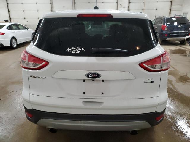 1FMCU9G95GUB74025 - 2016 FORD ESCAPE SE WHITE photo 6