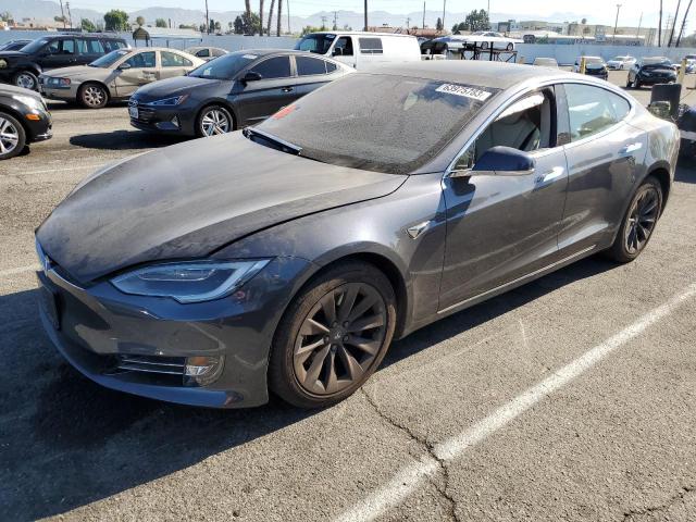 5YJSA1E28JF272577 - 2018 TESLA MODEL S Արծաթագույն լուսանկար 1
