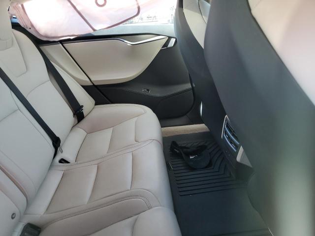 5YJSA1E28JF272577 - 2018 TESLA MODEL S Արծաթագույն լուսանկար 10