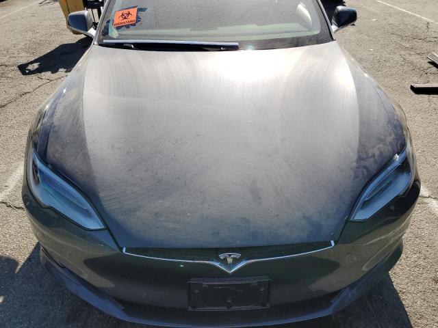 5YJSA1E28JF272577 - 2018 TESLA MODEL S Արծաթագույն լուսանկար 11