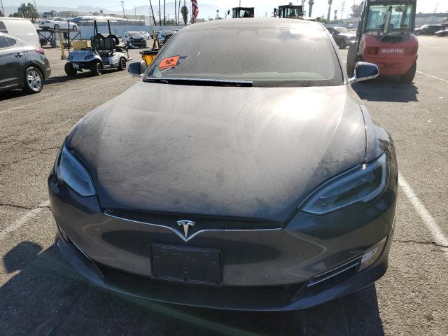 5YJSA1E28JF272577 - 2018 TESLA MODEL S Արծաթագույն լուսանկար 5
