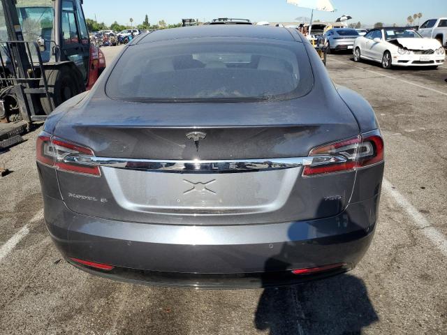 5YJSA1E28JF272577 - 2018 TESLA MODEL S Արծաթագույն լուսանկար 6
