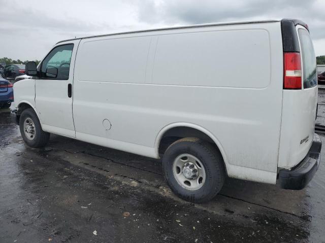 1GCWGFFF6F1222436 - 2015 CHEVROLET EXPRESS G2 WHITE photo 2