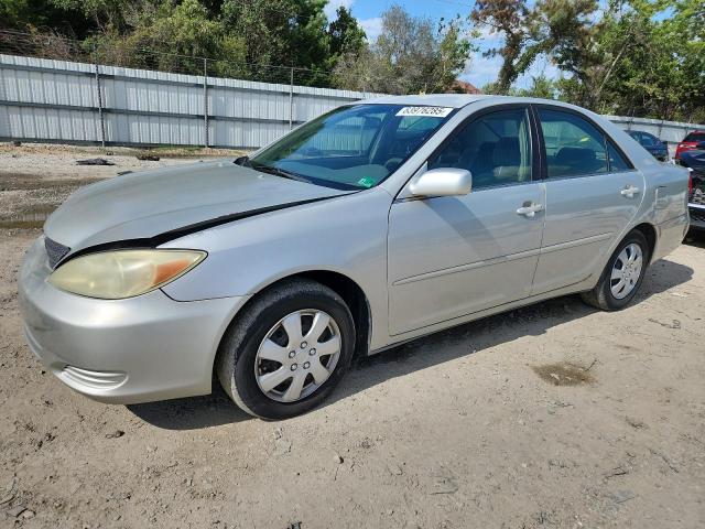 2004 TOYOTA CAMRY LE, null