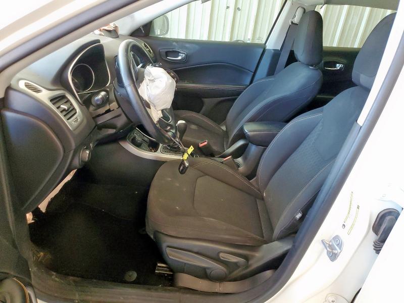 3C4NJDAB6LT105109 - 2020 JEEP COMPASS SPORT თეთრი ფოტო 7