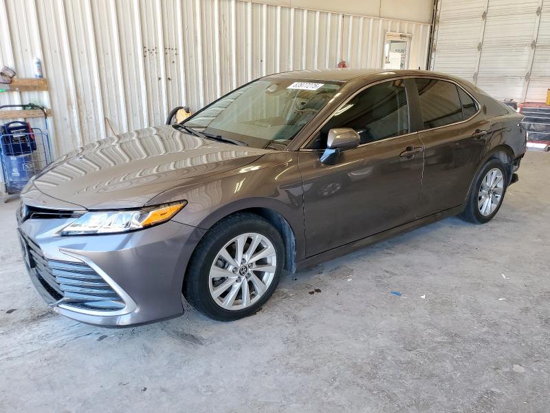 2022 TOYOTA CAMRY LE, null
