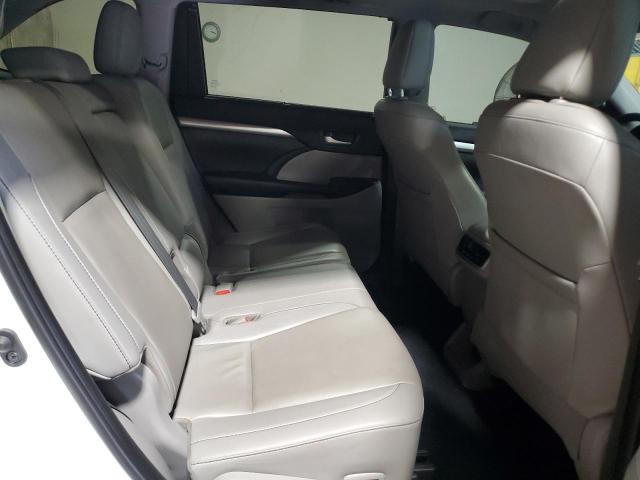 5TDJZRFH1KS714408 - 2019 TOYOTA HIGHLANDER SE WHITE photo 11