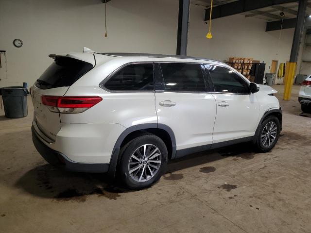 5TDJZRFH1KS714408 - 2019 TOYOTA HIGHLANDER SE WHITE photo 3