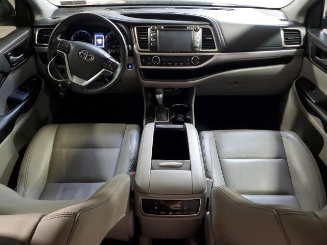 5TDJZRFH1KS714408 - 2019 TOYOTA HIGHLANDER SE WHITE photo 8