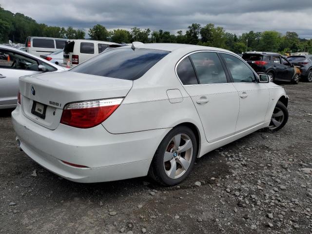 WBANU53598CT08760 - 2008 BMW 5 SERIES I WHITE photo 3