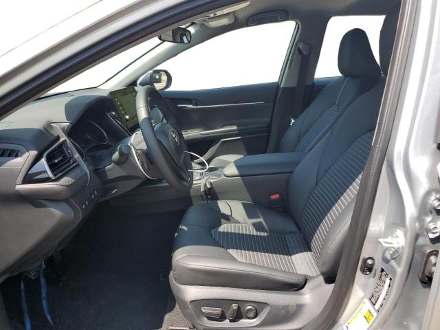 4T1G11AK6PU808191 - 2023 TOYOTA CAMRY SE NIGHT SHADE SILVER photo 7