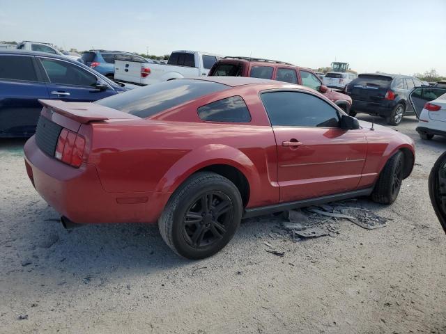 1ZVHT80NX85124079 - 2008 FORD MUSTANG RED photo 3