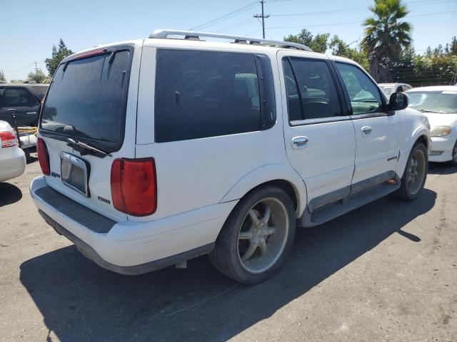 5LMPU28AXXLJ43244 - 1999 LINCOLN NAVIGATOR 白色 照片 3
