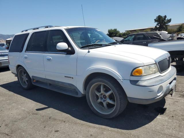 5LMPU28AXXLJ43244 - 1999 LINCOLN NAVIGATOR 白色 照片 4