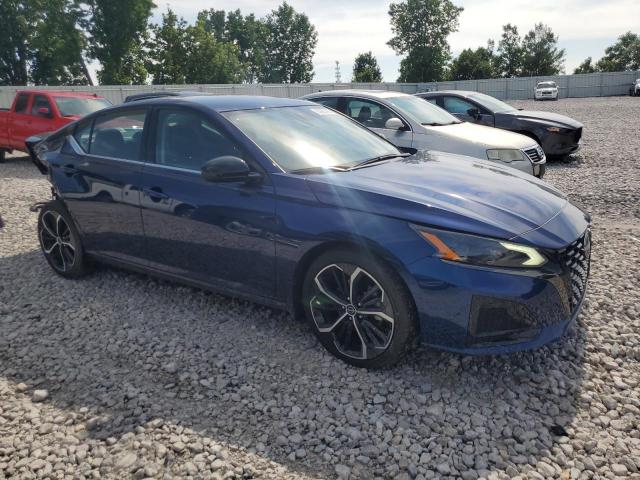 1N4BL4CV2PN358623 - 2023 NISSAN ALTIMA SR 蓝色 照片 4