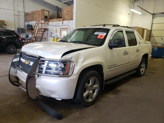 3GNTKGE76DG282546 - 2013 CHEVROLET AVALANCHE LTZ CREAM photo 1