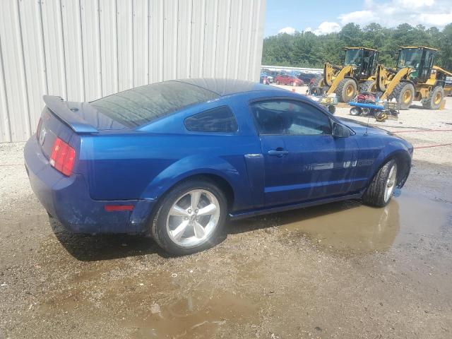 1ZVFT82H675302390 - 2007 FORD MUSTANG GT BLUE photo 3