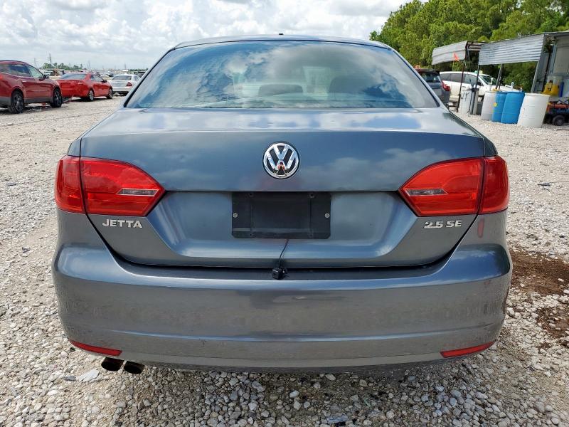 3VWDX7AJXBM357003 - 2011 VOLKSWAGEN JETTA SE 灰色 照片 6