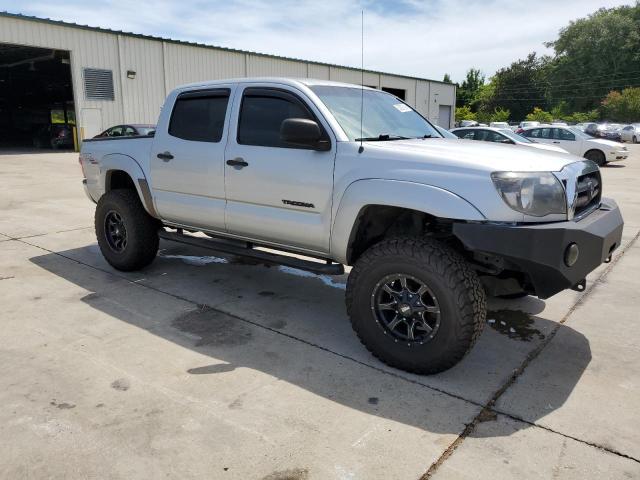 3TMJU62N56M024496 - 2006 TOYOTA TACOMA DOUBLE CAB PRERUNNER GRAY photo 4