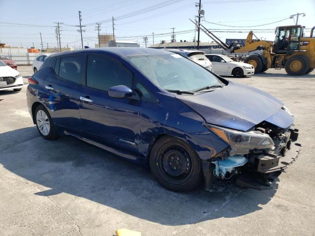 1N4AZ1CP0JC311636 - 2018 NISSAN LEAF S BLUE photo 4