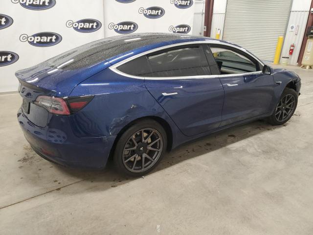 5YJ3E1EA0KF396912 - 2019 TESLA MODEL 3 BLUE photo 3