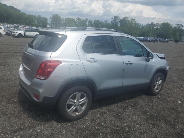KL7CJPSB0KB827504 - 2019 CHEVROLET TRAX 1LT SILVER photo 3