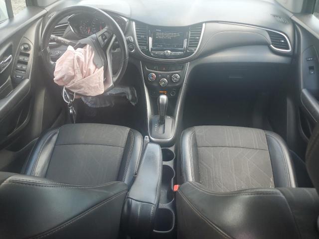 KL7CJPSB0KB827504 - 2019 CHEVROLET TRAX 1LT SILVER photo 8