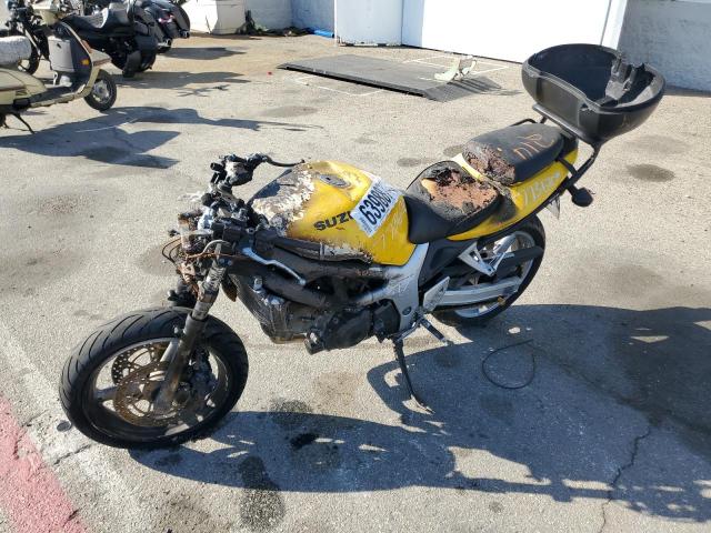 JS1VP52A122100744 - 2002 SUZUKI SV650 S YELLOW photo 2