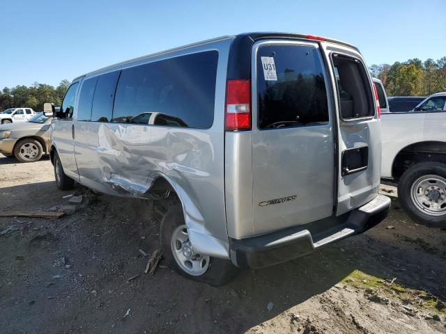 1GAZGNFG6H1228071 - 2017 CHEVROLET EXPRESS G3 SILVER photo 3