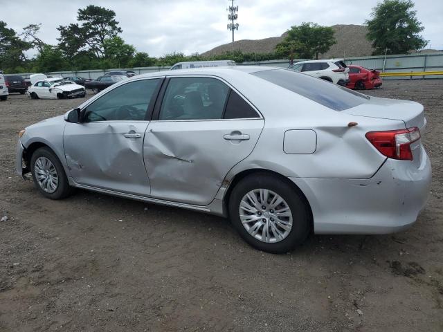 4T4BF1FK2CR259268 - 2012 TOYOTA CAMRY BASE SILVER photo 2