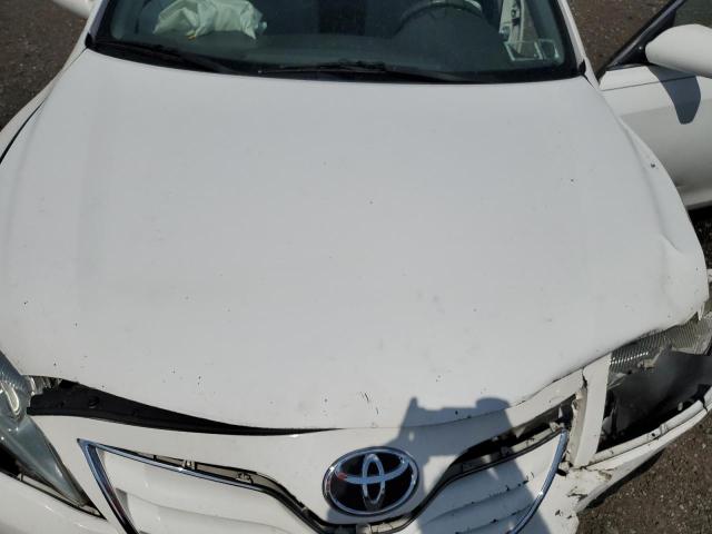 4T1BF3EK4AU569099 - 2010 TOYOTA CAMRY BASE თეთრი ფოტო 11