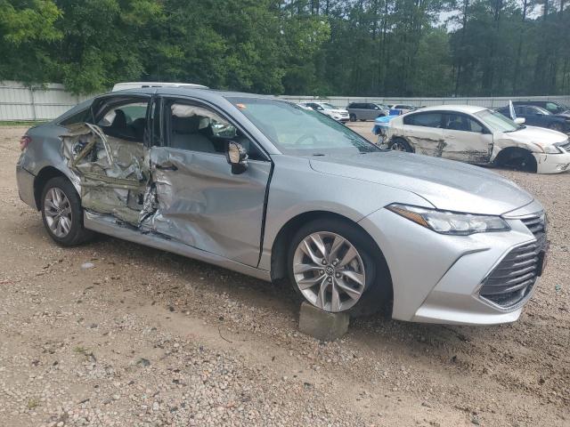 4T1BZ1FBXKU004576 - 2019 TOYOTA AVALON XLE SILVER photo 4