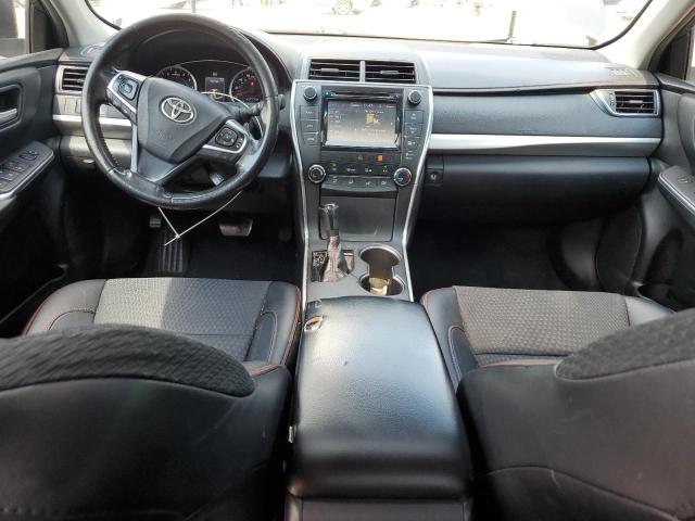 4T1BF1FK8FU053080 - 2015 TOYOTA CAMRY LE ნაცრისფერი ფოტო 8