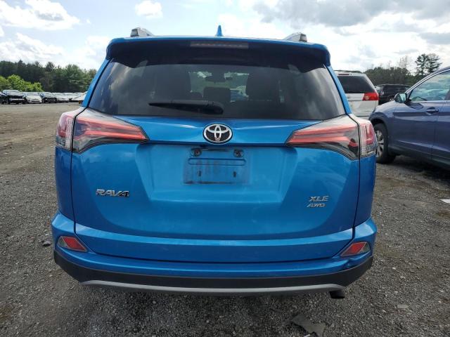 2T3RFREV8HW687895 - 2017 TOYOTA RAV4 XLE 蓝色 照片 6