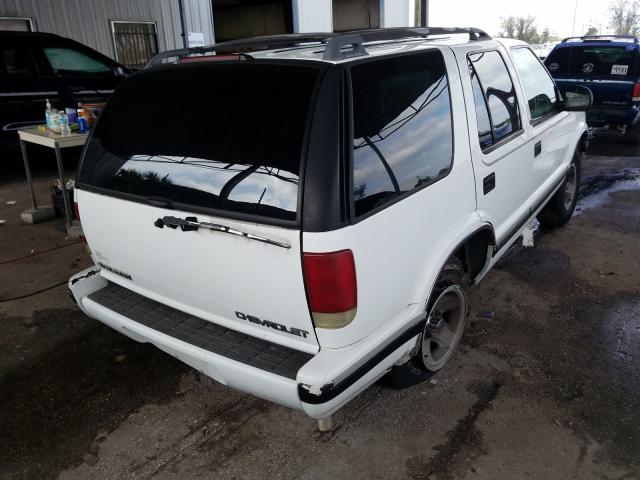 1GNCS13W3T2254217 - 1996 CHEVROLET BLAZER WHITE photo 4