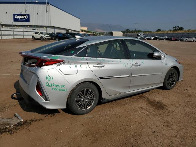 JTDKARFP9H3031840 - 2017 TOYOTA PRIUS PRIM ვერცხლისფერი ფოტო 3