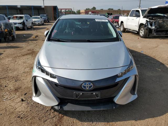 JTDKARFP9H3031840 - 2017 TOYOTA PRIUS PRIM ვერცხლისფერი ფოტო 5