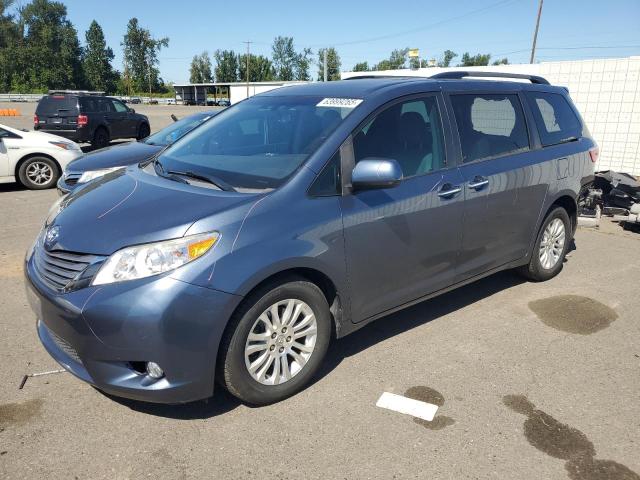 2017 TOYOTA SIENNA XLE, 