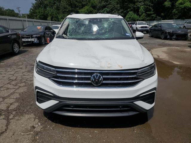 3VV1B7AXXNM045651 - 2022 VOLKSWAGEN TIGUAN S WHITE photo 5