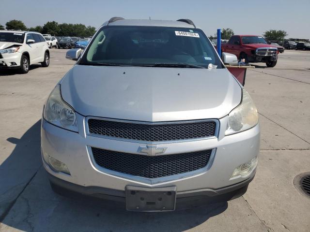 1GNKRGED4CJ392702 - 2012 CHEVROLET TRAVERSE LT SILVER photo 5