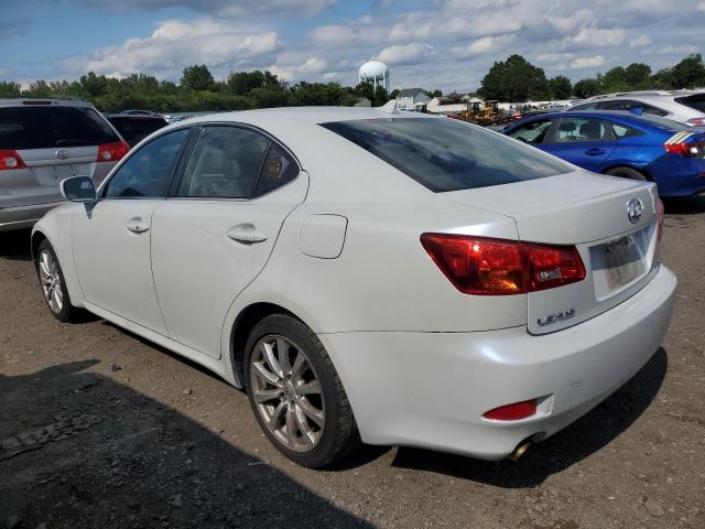 JTHCK262285021490 - 2008 LEXUS IS 250 WHITE photo 2