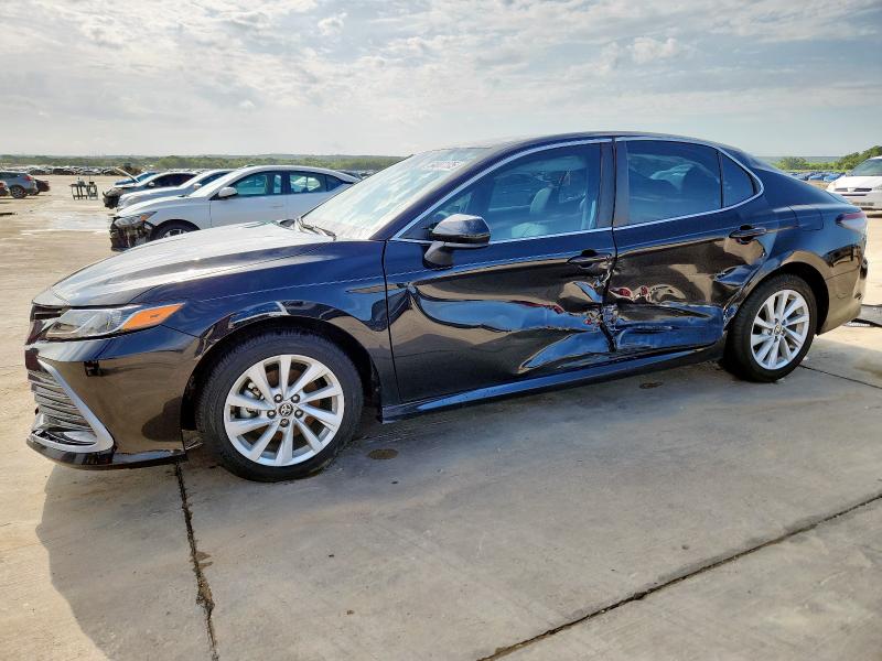 2022 TOYOTA CAMRY LE, 