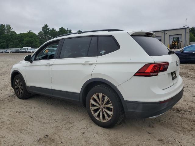 3VV0B7AX2JM063986 - 2018 VOLKSWAGEN TIGUAN S WHITE photo 2