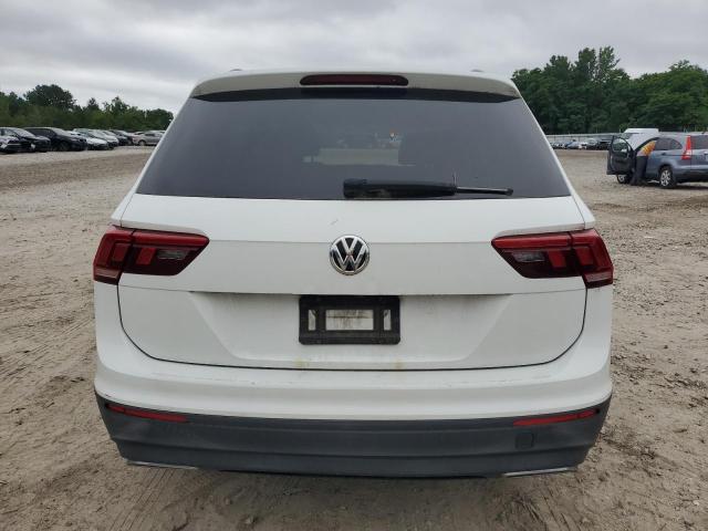 3VV0B7AX2JM063986 - 2018 VOLKSWAGEN TIGUAN S WHITE photo 6