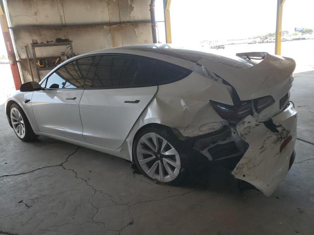 5YJ3E1EBXNF152097 - 2022 TESLA MODEL 3 WHITE photo 2