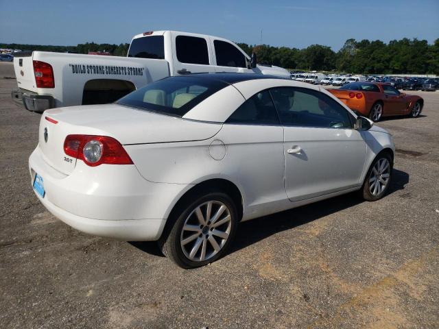 WVWAA7AH5AV009988 - 2010 VOLKSWAGEN EOS TURBO WHITE photo 3