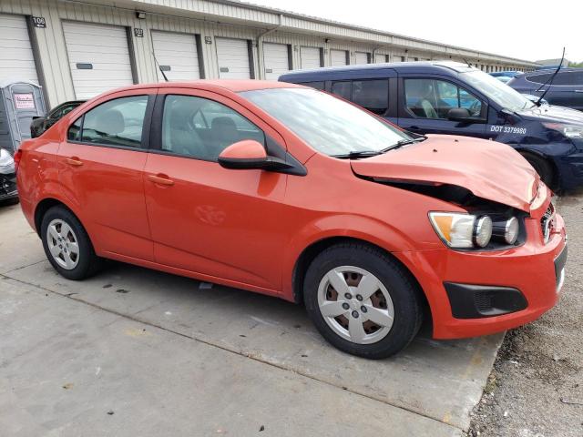 1G1JA5SH1D4229764 - 2013 CHEVROLET SONIC LS RED photo 4